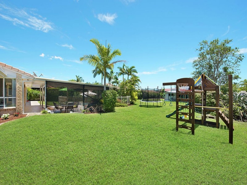 2 Homestead Drive, Little Mountain QLD 4551