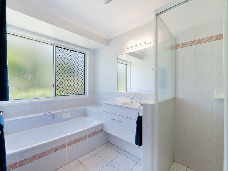 2 Homestead Drive, Little Mountain QLD 4551