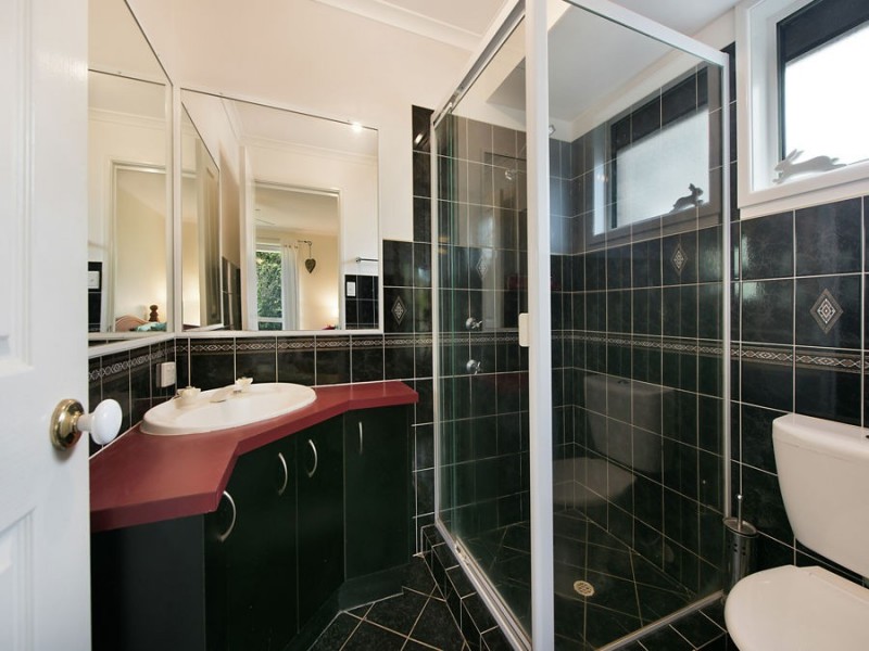 4 Sanctuary Place, Little Mountain QLD 4551