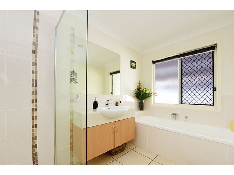 50 Coochin Hills Drive, Beerwah QLD 4519