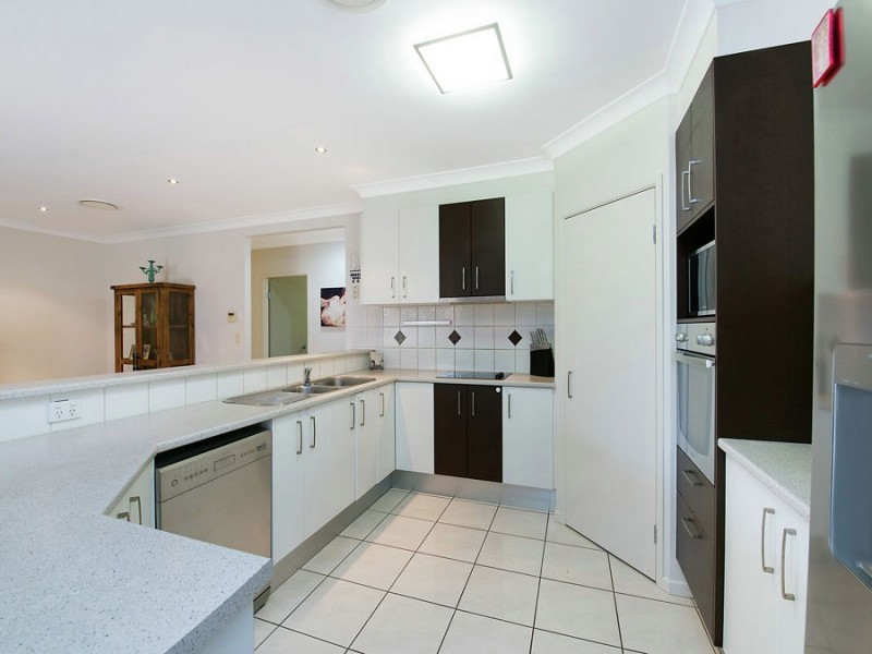 10 Wildflower Way, Little Mountain QLD 4551