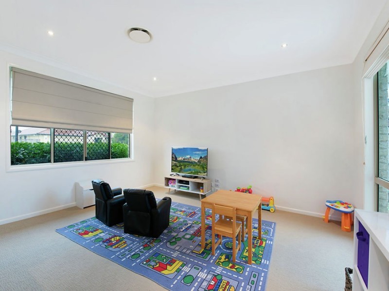 10 Wildflower Way, Little Mountain QLD 4551