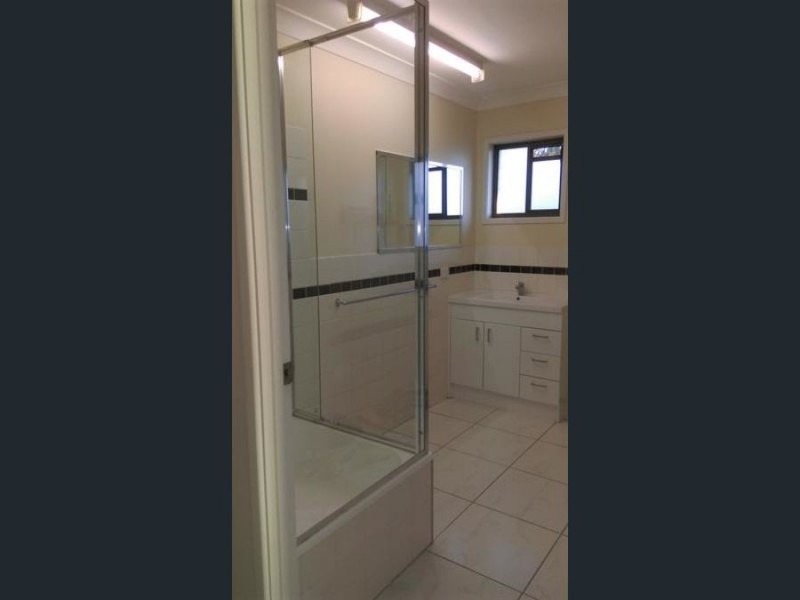 2/49 George St, Caloundra QLD 4551