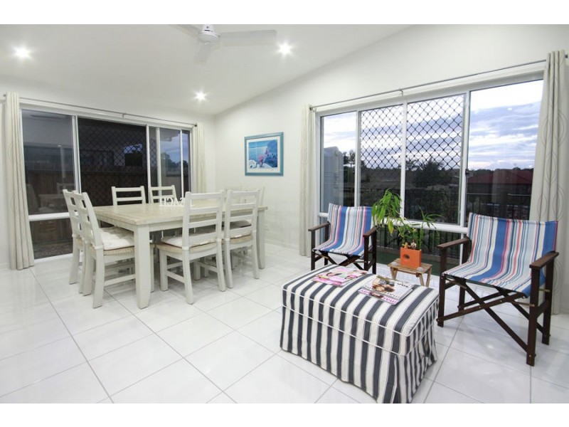 89 Little Mountain Drive, Little Mountain QLD 4551