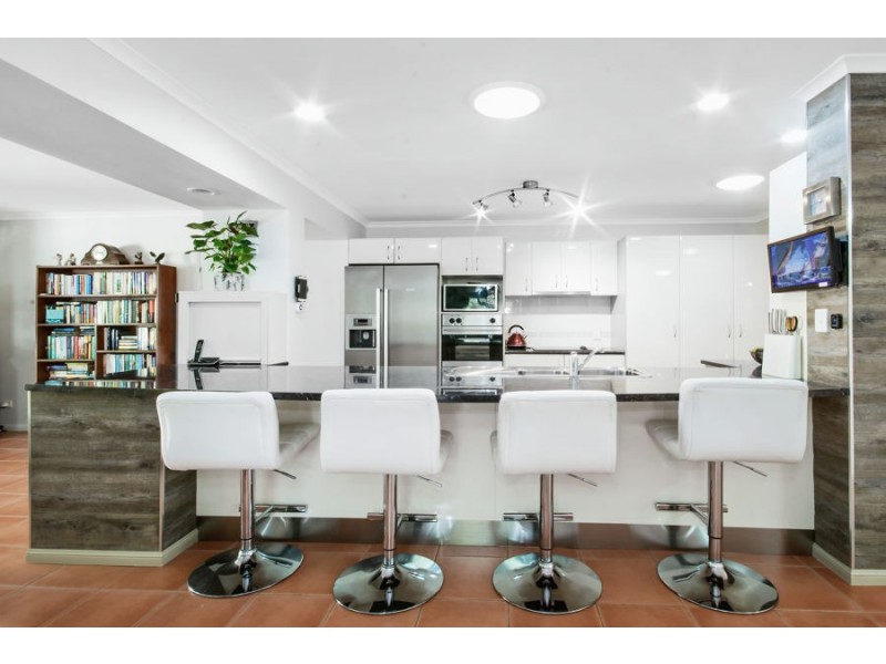 61 Koala Court, Little Mountain QLD 4551