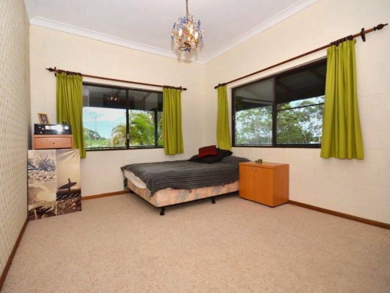 5 Sea Breeze Place, 82 Caloundra Road, Little Mountain QLD 4551