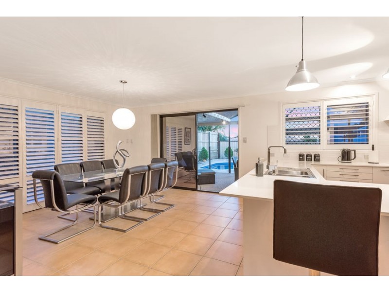 11 Anglia Place, Little Mountain QLD 4551