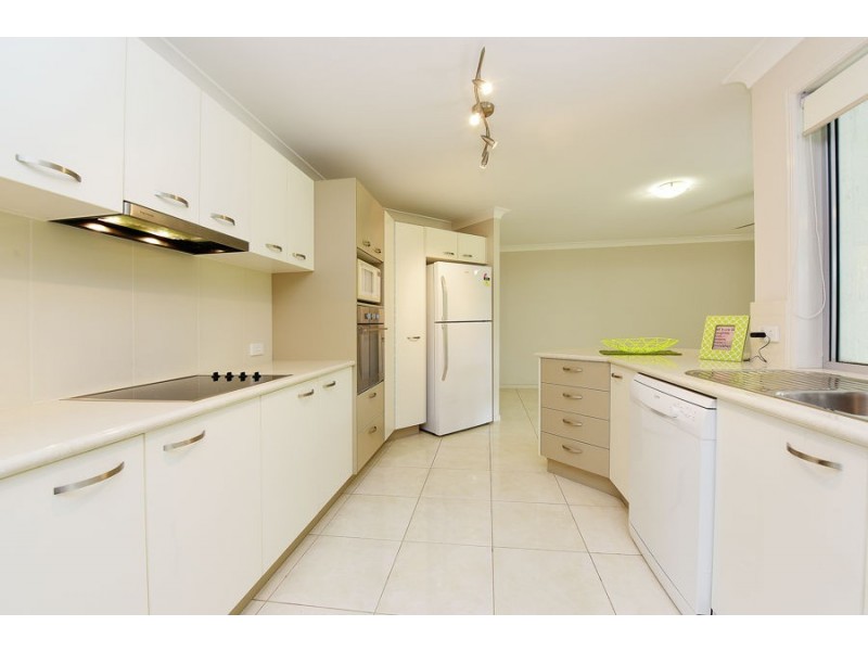 25 Tall Trees Way, Little Mountain QLD 4551