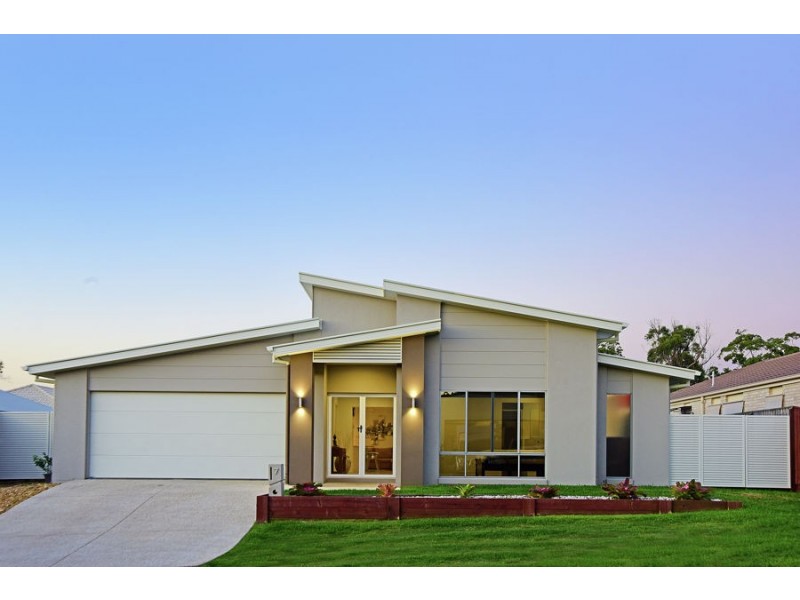7 Leeside Street, Little Mountain QLD 4551