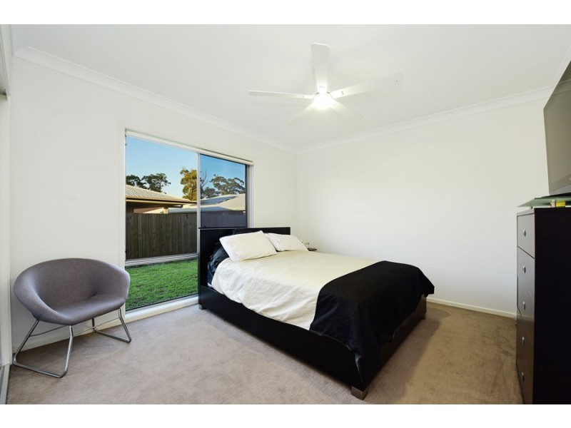 7 Leeside Street, Little Mountain QLD 4551