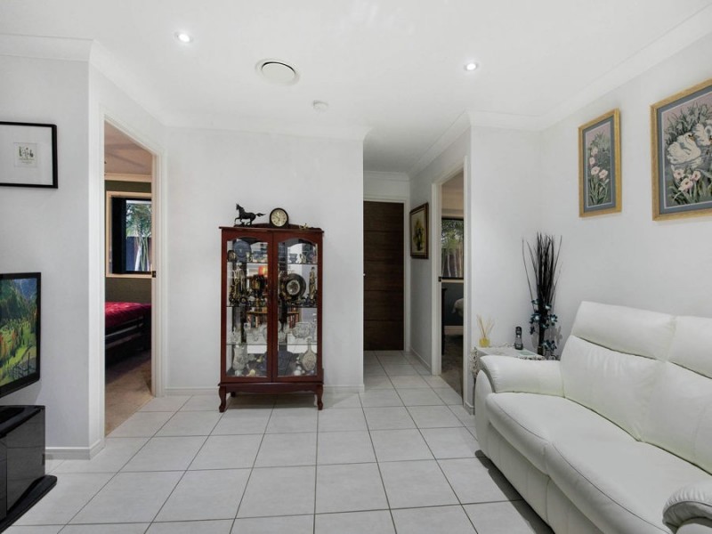 25 Gippsland Place, Caloundra West QLD 4551