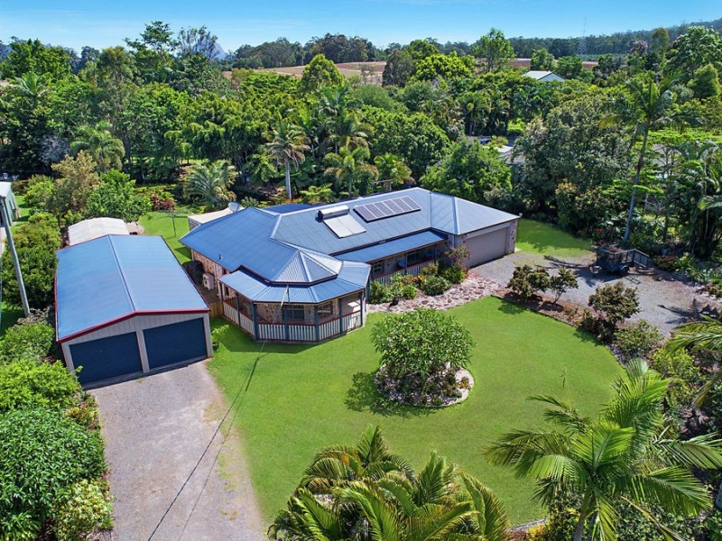 63 Pinelands Drive, Beerwah QLD 4519