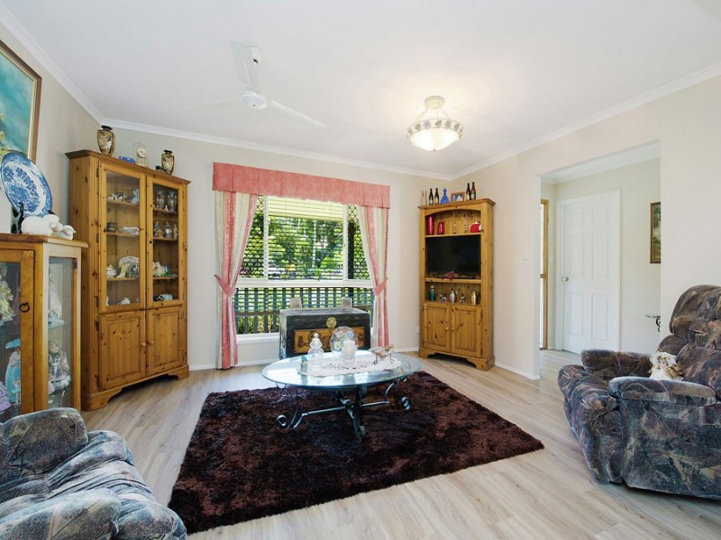 63 Pinelands Drive, Beerwah QLD 4519