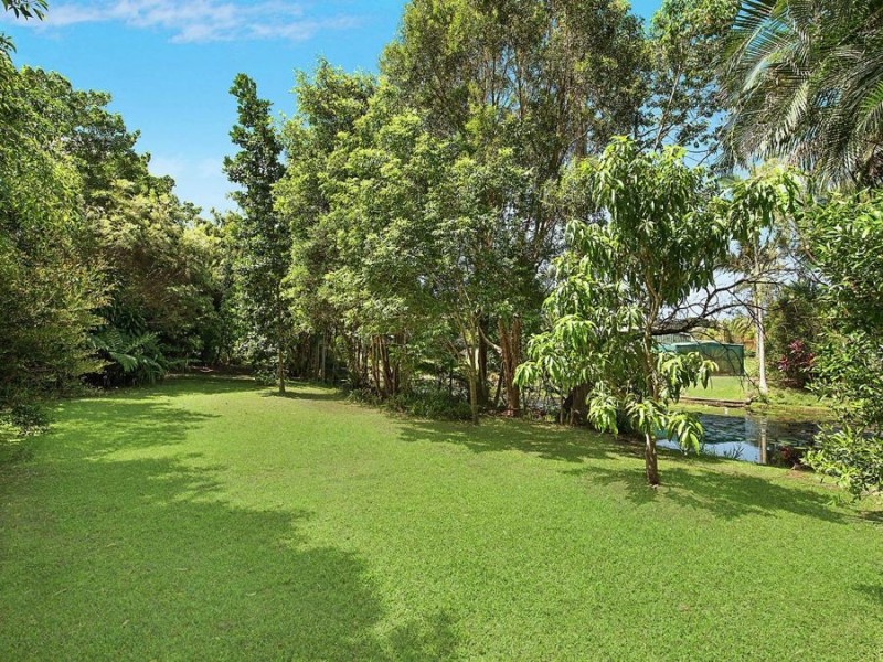 63 Pinelands Drive, Beerwah QLD 4519
