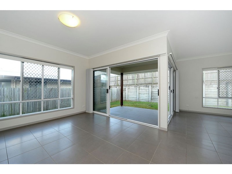 13 Sunrise Terrace, Little Mountain QLD 4551