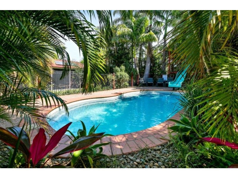 6 Earls Court, Little Mountain QLD 4551