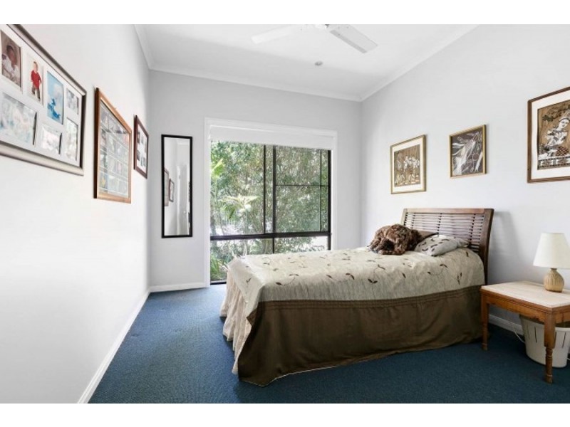 6 Earls Court, Little Mountain QLD 4551