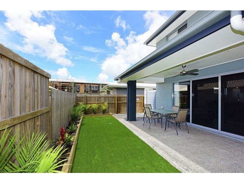 35 Pearl Cres, Caloundra West QLD 4551