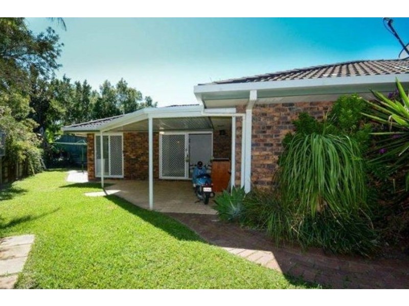 23 Stradbroke Dr, Little Mountain QLD 4551