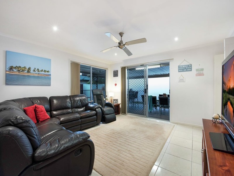 13 Andrew Ave, Little Mountain QLD 4551