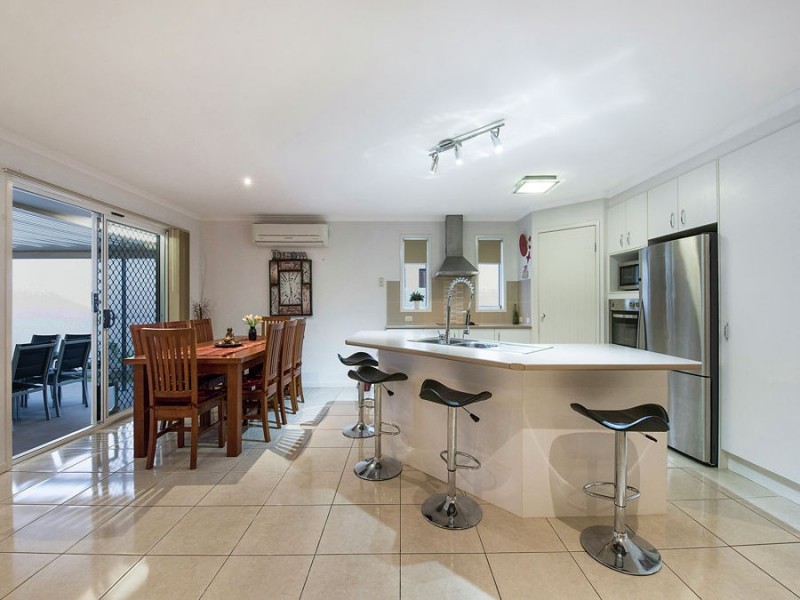 13 Andrew Ave, Little Mountain QLD 4551