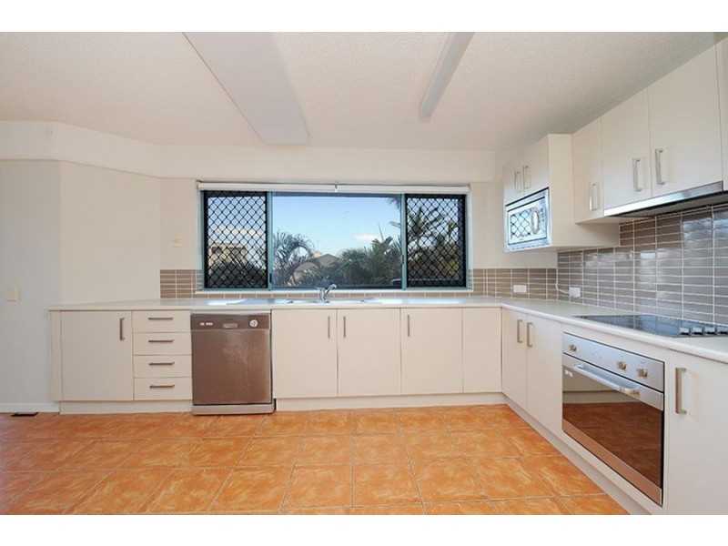 2/13 Orvieto Terrace, Kings Beach QLD 4551
