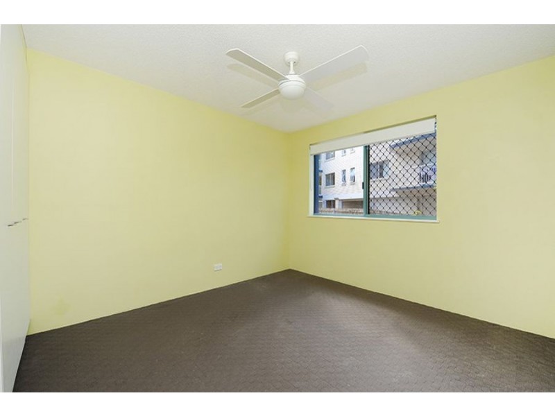 2/13 Orvieto Terrace, Kings Beach QLD 4551