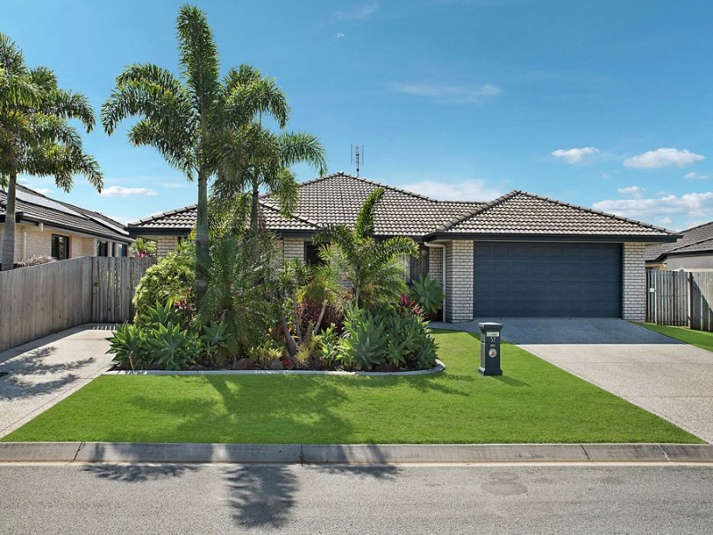 52 Discovery Drive, Little Mountain QLD 4551