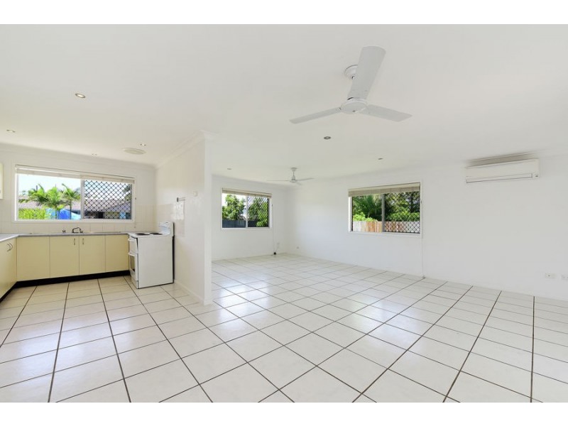 2 Sutherland Street, Dicky Beach QLD 4551