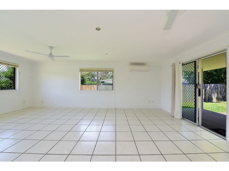 2 Sutherland Street, Dicky Beach QLD 4551