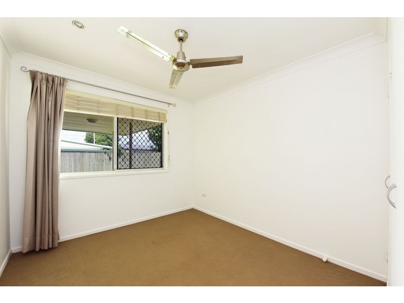 2 Sutherland Street, Dicky Beach QLD 4551