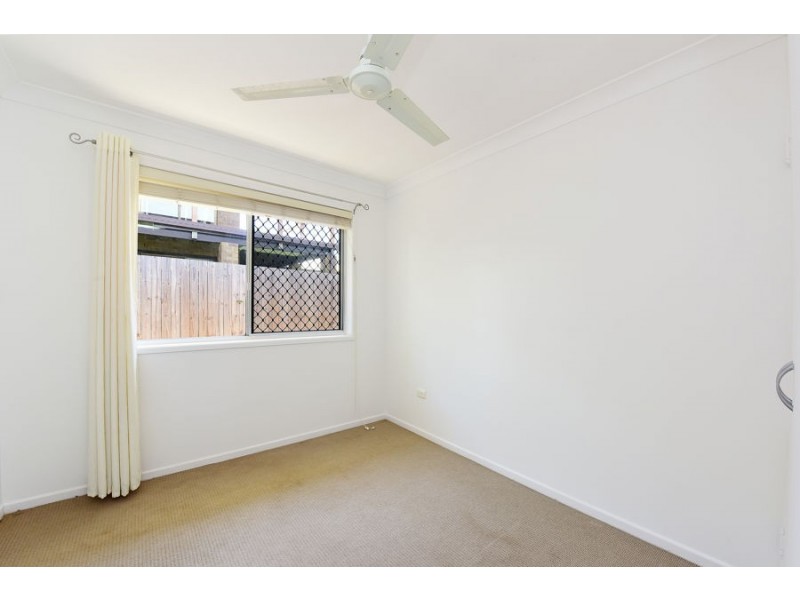 2 Sutherland Street, Dicky Beach QLD 4551