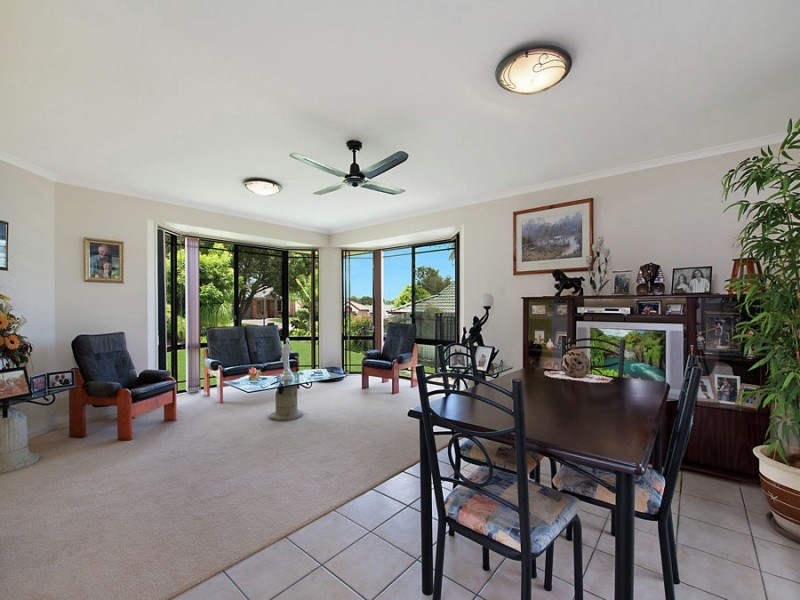 17 Berkley Place, Little Mountain QLD 4551