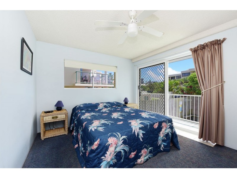 1/64 Edmund Street, Kings Beach QLD 4551
