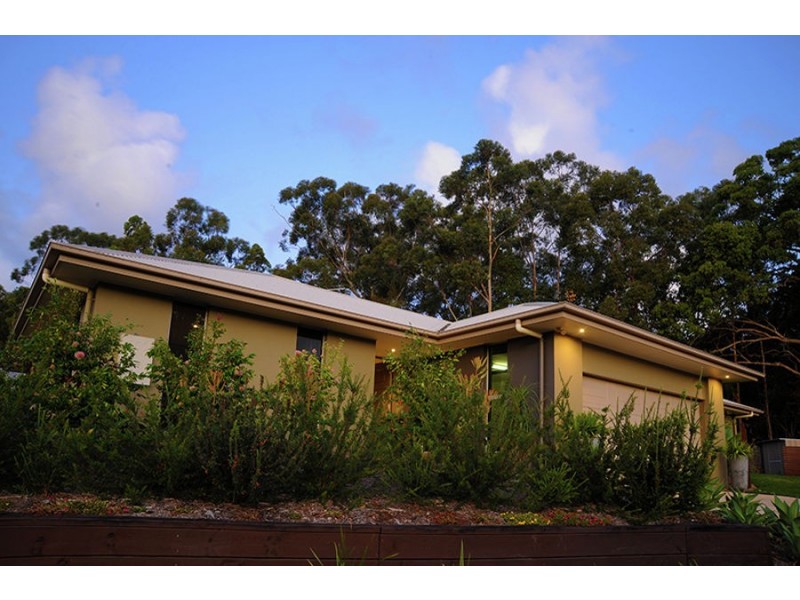 19 Carisbrook Court, Little Mountain QLD 4551
