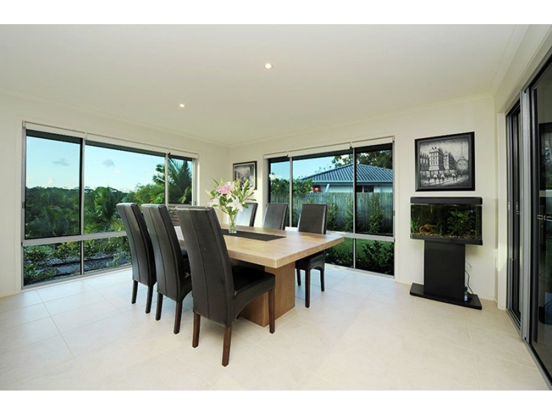 19 Carisbrook Court, Little Mountain QLD 4551