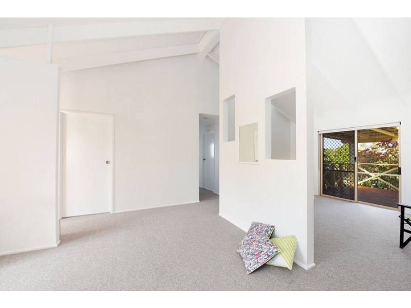 9 Pozieres Crescent, Aroona QLD 4551