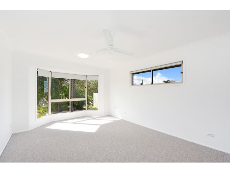 9 Pozieres Crescent, Aroona QLD 4551