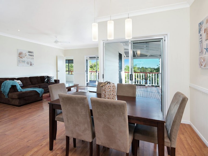 11 Ridgewood Road, Little Mountain QLD 4551