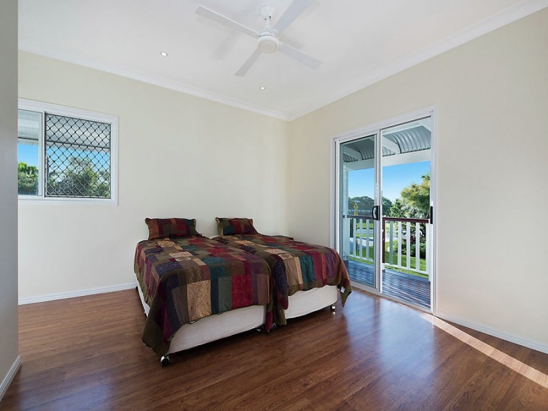 11 Ridgewood Road, Little Mountain QLD 4551