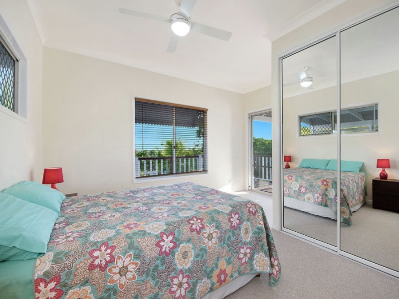 11 Ridgewood Road, Little Mountain QLD 4551