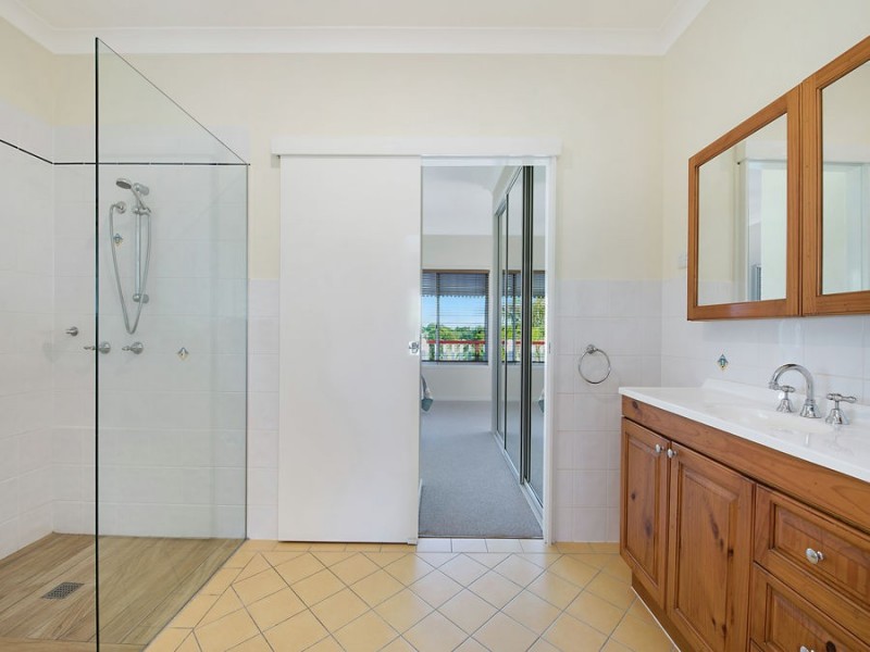 11 Ridgewood Road, Little Mountain QLD 4551