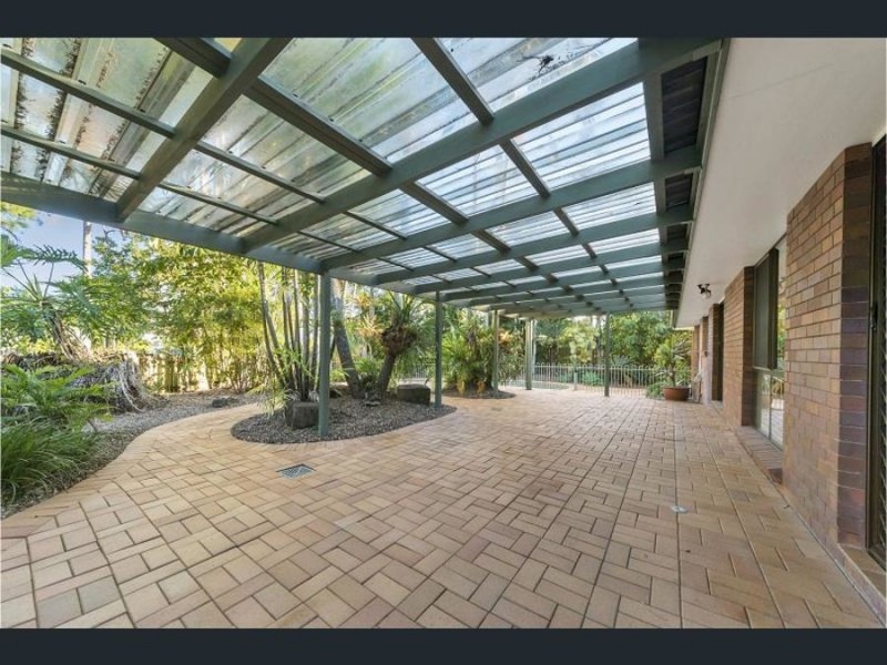 35 Raintree Bvd, Little Mountain QLD 4551