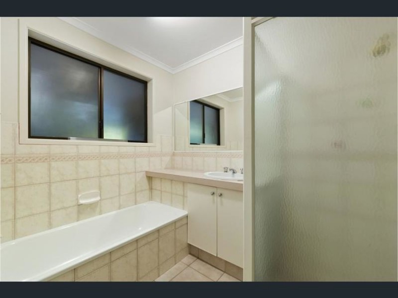 35 Raintree Bvd, Little Mountain QLD 4551