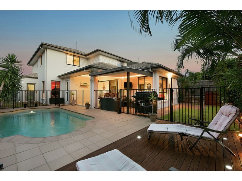 43 Hillview Crescent, Little Mountain QLD 4551
