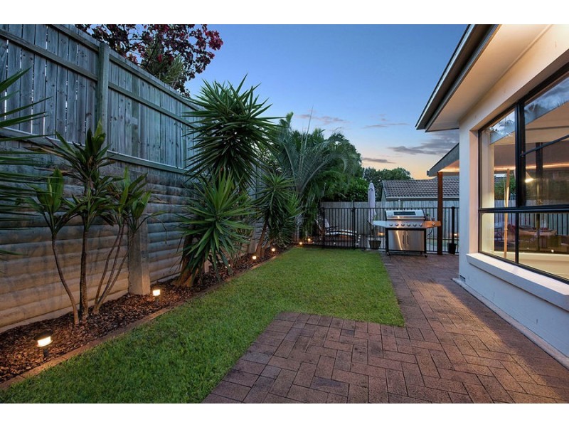 43 Hillview Crescent, Little Mountain QLD 4551