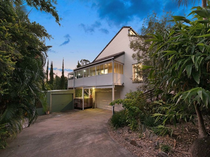 4 Ridgewood Road, Little Mountain QLD 4551