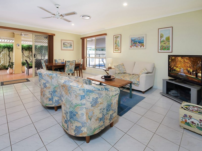 5 Undanbi Place, Pelican Waters QLD 4551