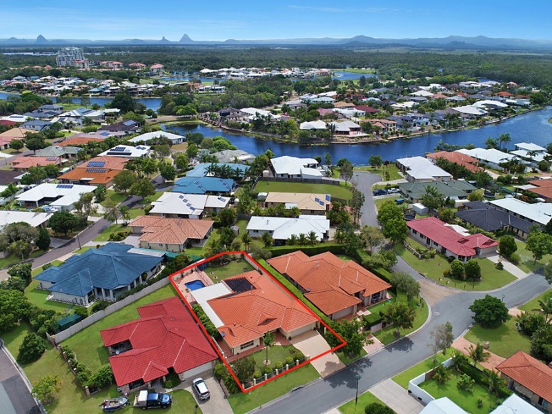 5 Undanbi Place, Pelican Waters QLD 4551