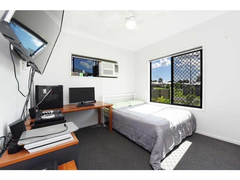 16 Featherwood Crescent, Beerwah QLD 4519